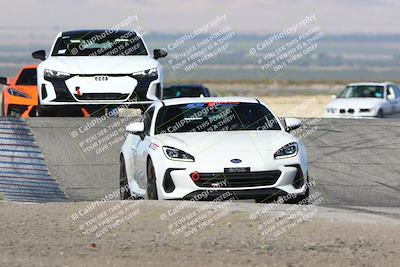 media/Sep-15-2024-Speed Ventures (Sun) [[7a54f7ed2f]]/Yellow Group/Session 1 (Outside Grapevine)/